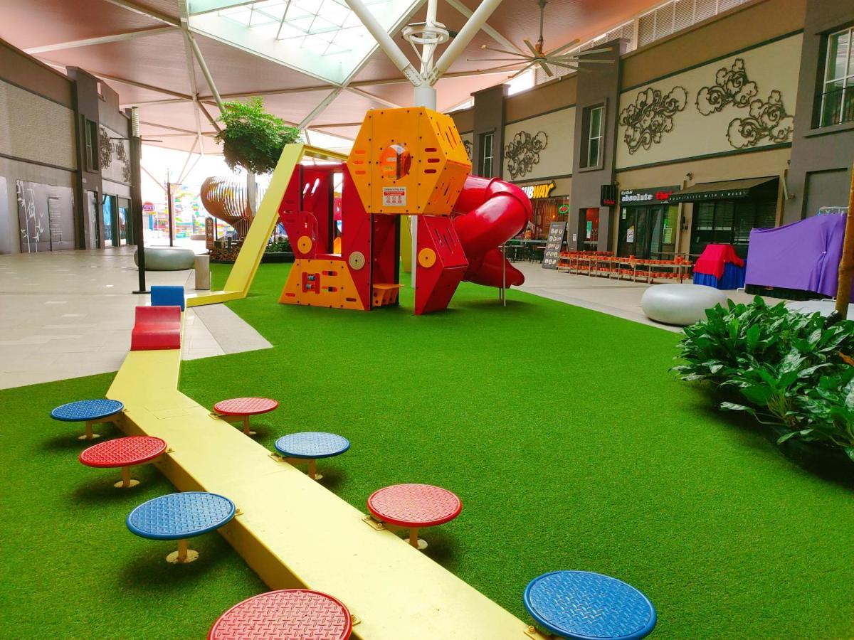 Legoland 3Min Lakeview Happyrainbowsuite 7Pax 2R2B Nusajaya  Buitenkant foto