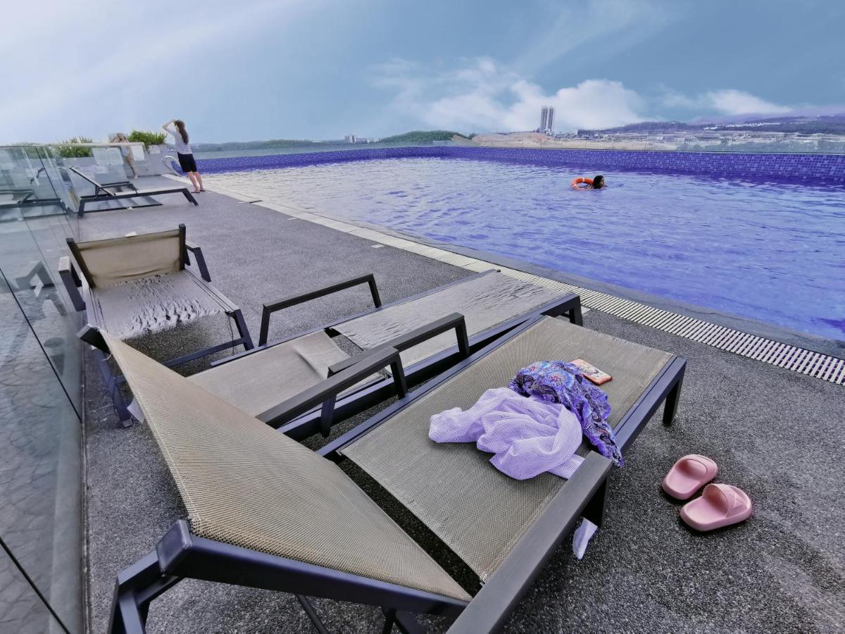 Legoland 3Min Lakeview Happyrainbowsuite 7Pax 2R2B Nusajaya  Buitenkant foto